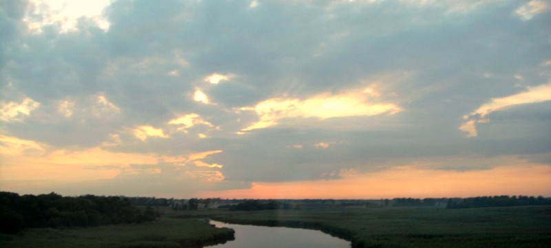 Рассвет в Адыгее. Вид из поезда